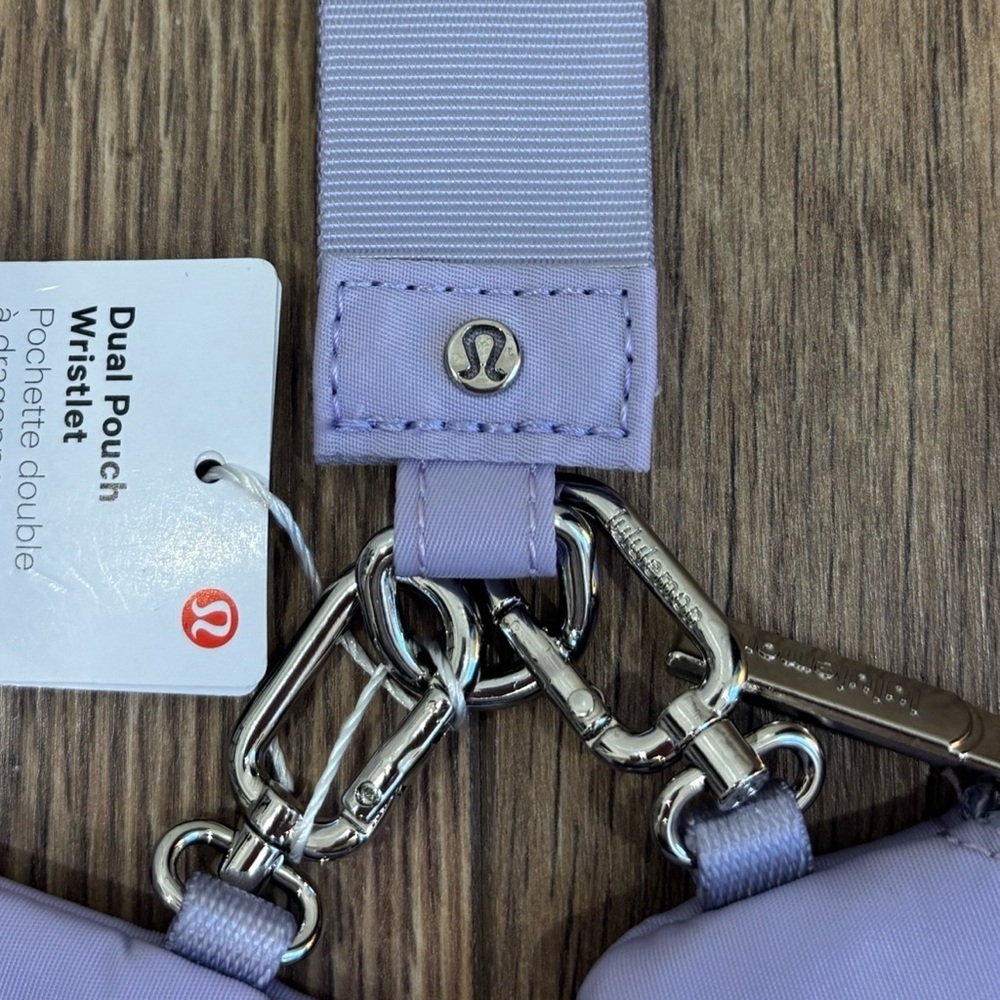 NWT Lululemon Dual Pouch Wristlet In Lilac Ether - Picture 4 of 6